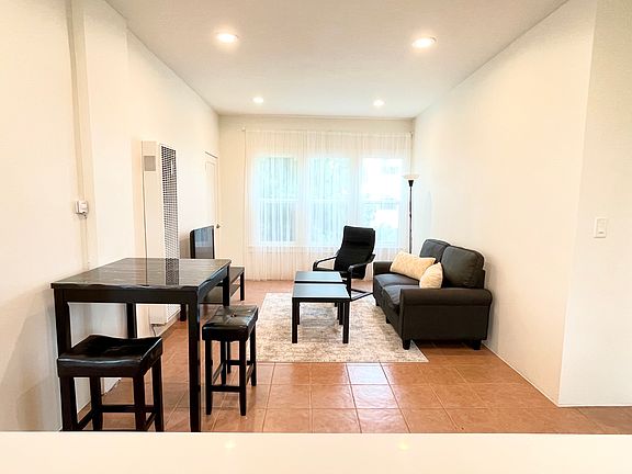 4th image of 3619 Denker Ave