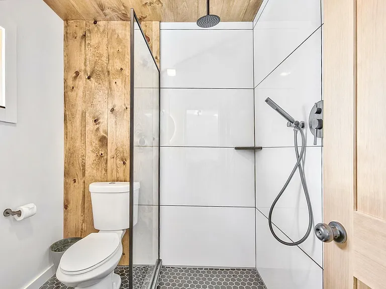 8638 Trout Ave #4 — Photo 5