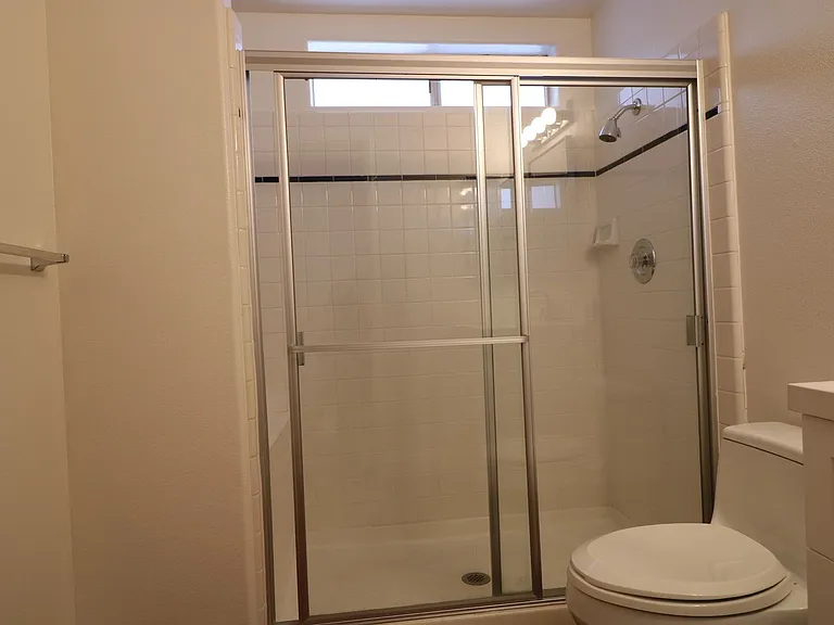 4455 Hazeltine Ave #207 — Photo 36