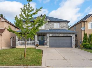 386 Old Mud St, Hamilton, ON L8J1X1