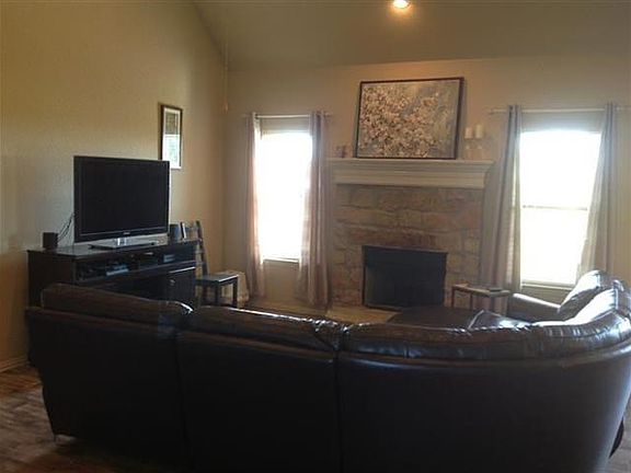 3rd image of 1203 Prairie Wind Blvd