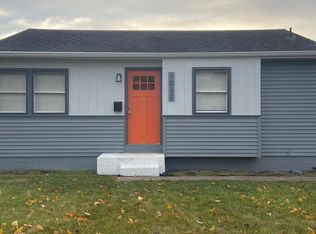 1032 Sussex Dr, South Bend, IN