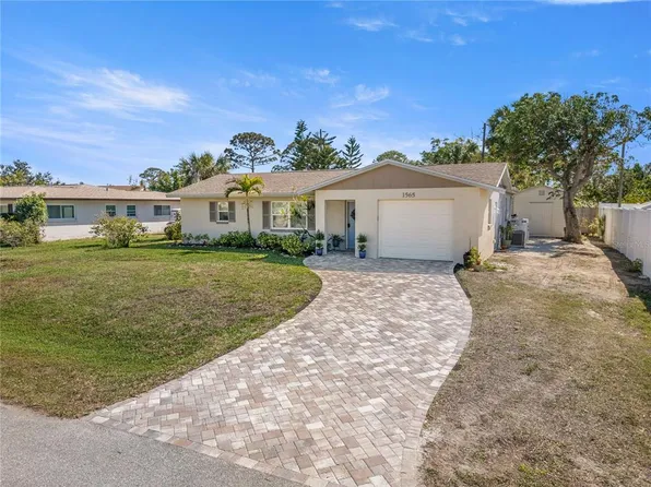 1565 Saturn Rd, Venice, FL 34293