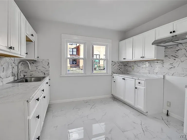 1st floor brand new Kitchen