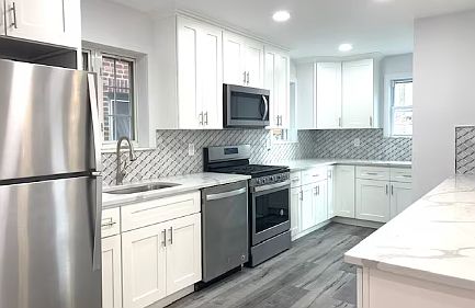 2nd image of 500 Vanderbilt Ave #2