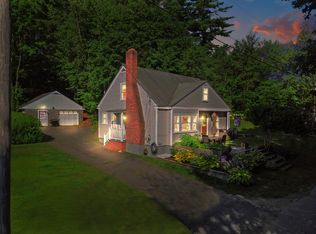 10 Windsor Ter, Farmingdale, ME 04344