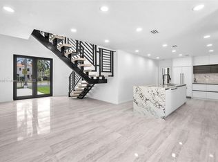 901 Hollywood Blvd, Hollywood, FL 33019