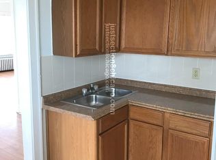 6949 S Merrill Ave APT 2B, Chicago, IL 60649