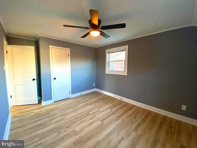 11005 Amherst Ave — Photo 24