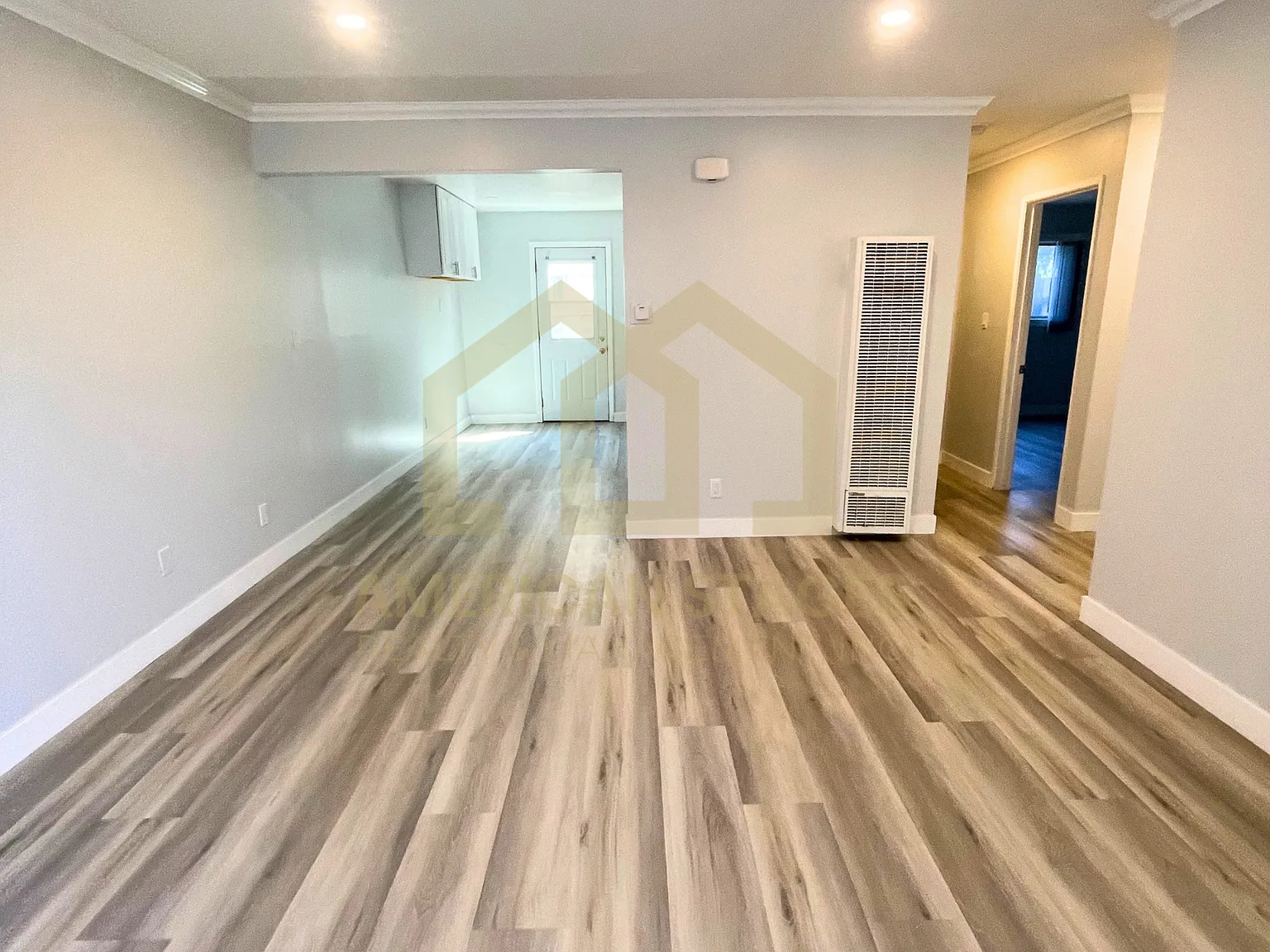 714 N G St — Photo 3