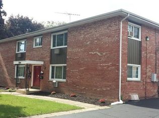 276 Kathleen Dr #A, Elgin, IL 60123