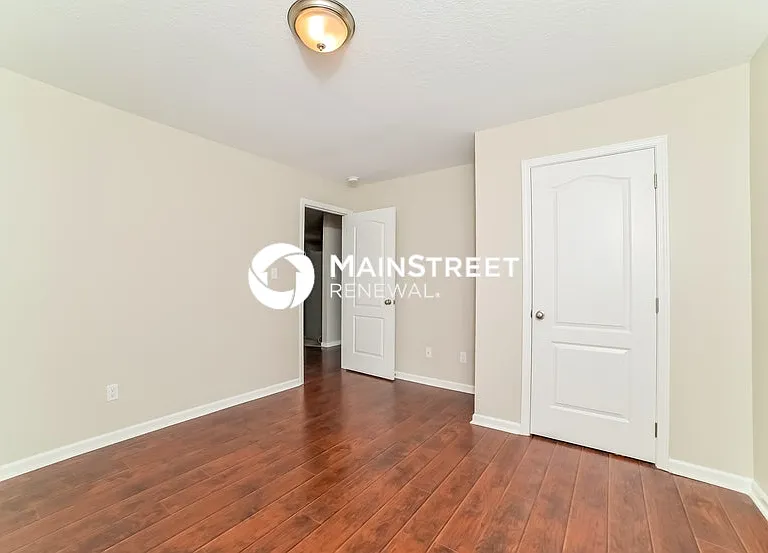5217 Oakhill Dr — Photo 12