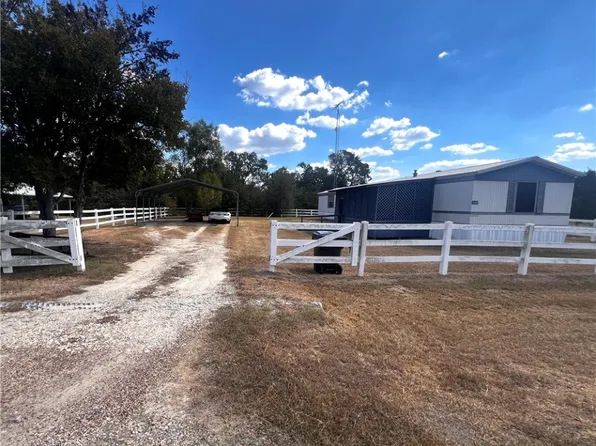 309 Alvina Ulich St, Somerville, TX 77879