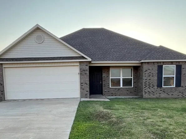 3801 Churchill Dr, Jonesboro, AR 72404