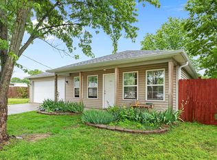 7895 Burns St, Seligman, MO 65745
