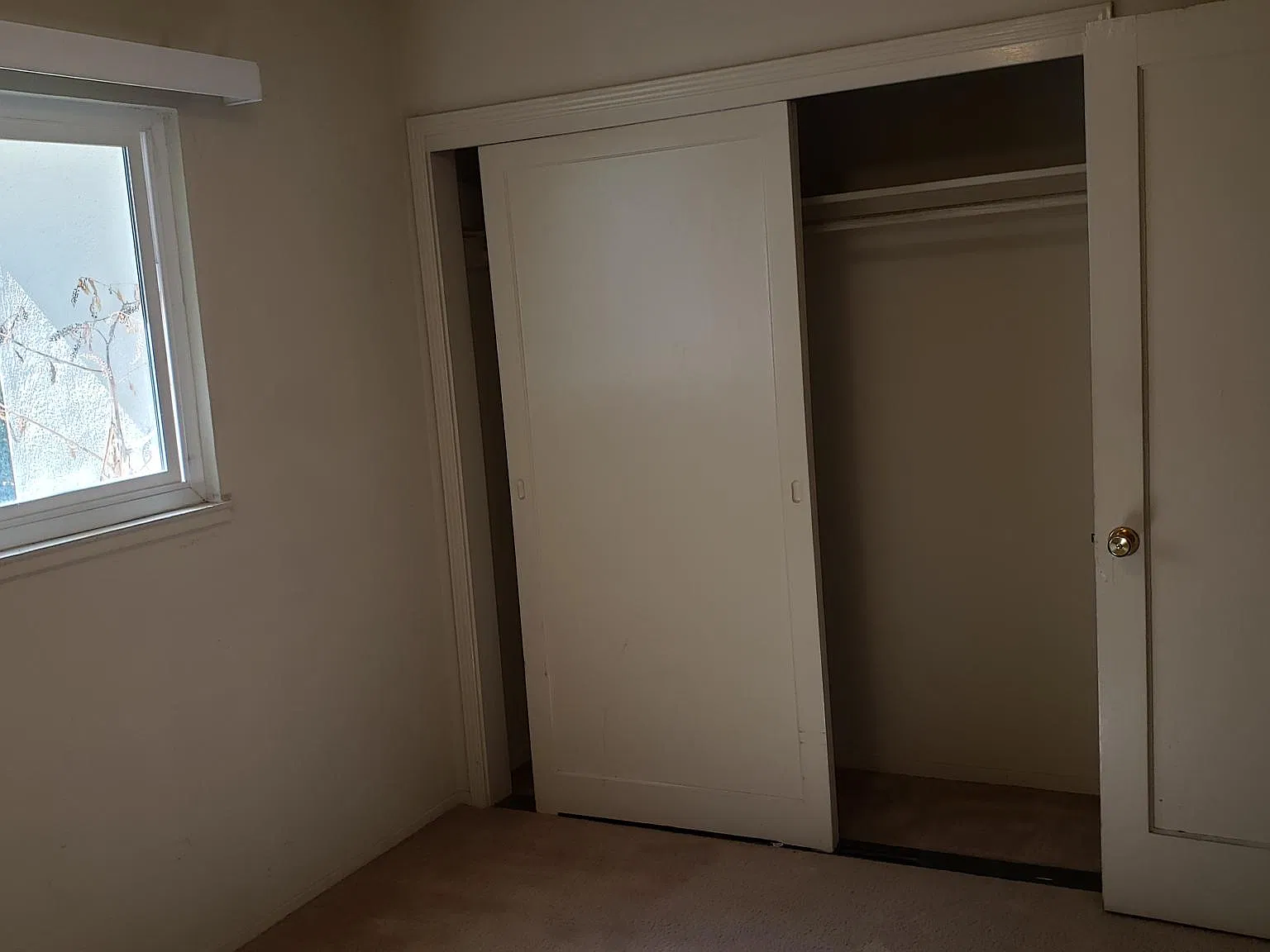 3 bed, 132 sqft, $925 — Photo 4