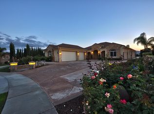 942 Oliviamae Cir, Corona, CA 92879