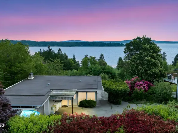 427 A Walker Ave, Ladysmith, BC V9G 1V7