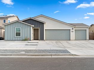 2279 Malkin Ct, Los Banos, CA 93635