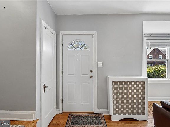 2nd image of 33 Nunnery Ln