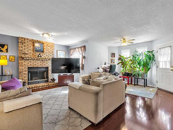 2nd image of 53 NE Shawfield Rd SW