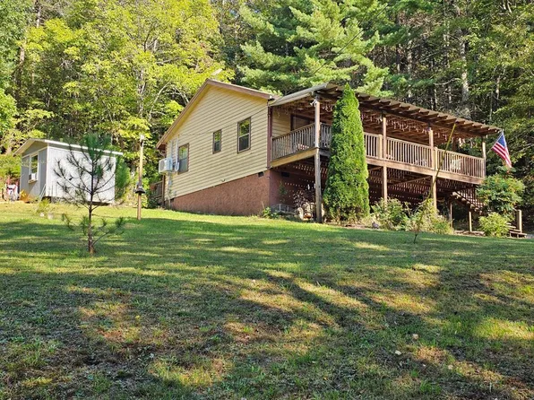 179 Tulip Ln, Murphy, NC 28906