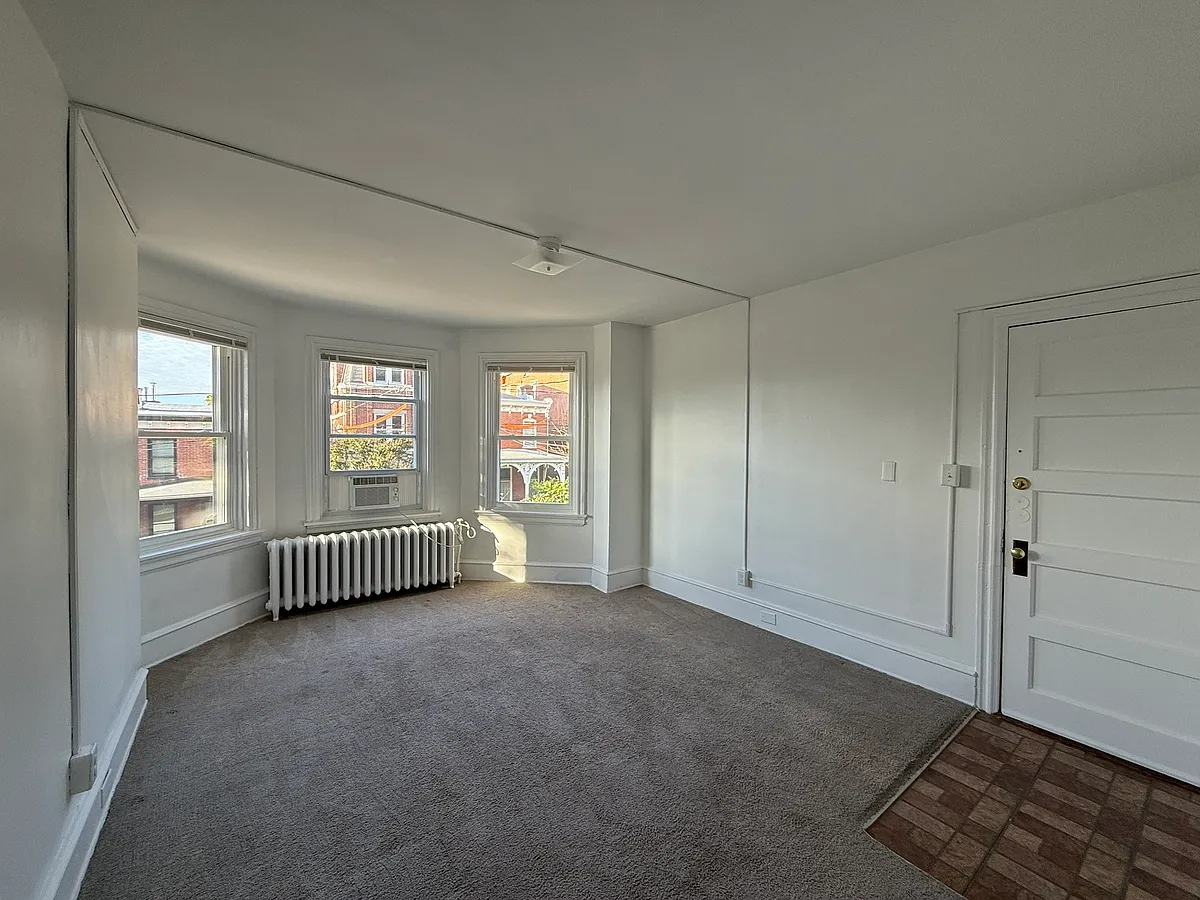 Living Room - 1201 W 8th St #3