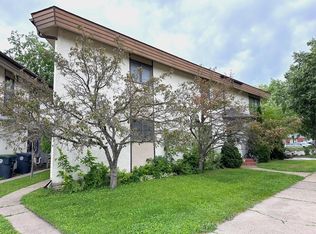 2106 Campbell Rd #2108, La Crosse, WI 54601