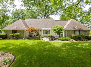 9970 Marty St, Overland Park, KS 66212