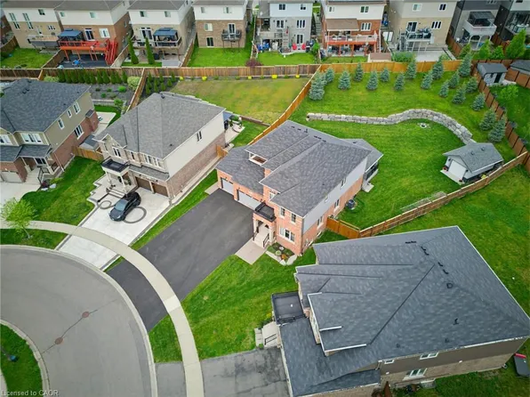 31 Wetland Way, Kitchener, ON N2P 0C2