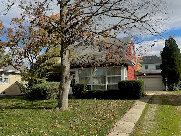 835 S Colfax Ave, Elmhurst, IL 60126