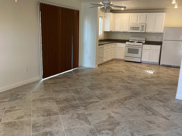 4208 Perfect Drift St — Photo 3