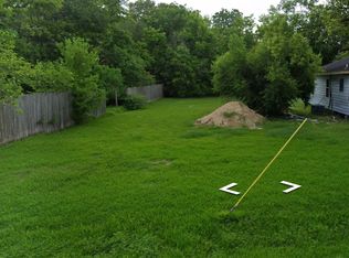 North St, Groves, TX 77619