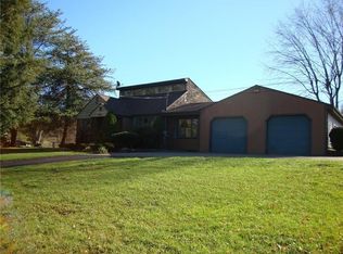 972 Venetia Rd, Venetia, PA 15367