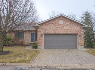 30 Doon Dr #14, London, ON N5X 3X2