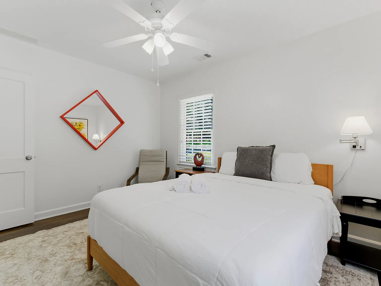 3 bed, 1144 sqft, $3,000 — Photo 4