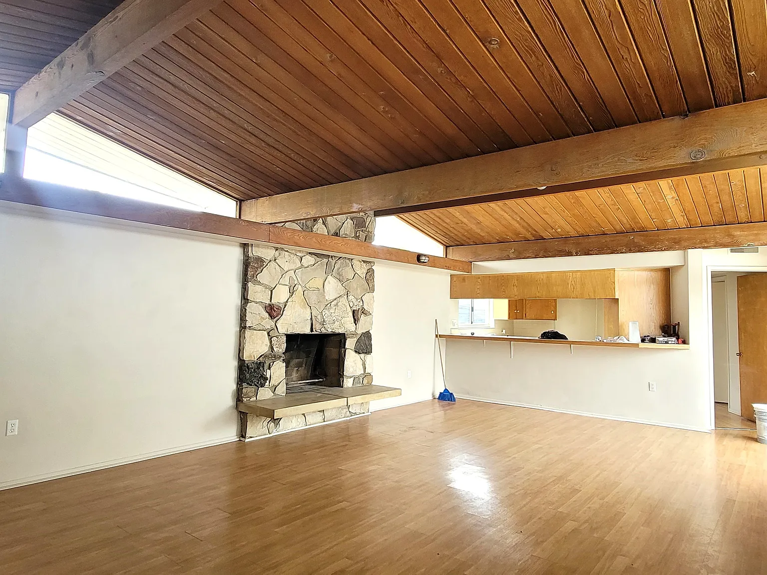 2 bed, $2,495 — Photo 1