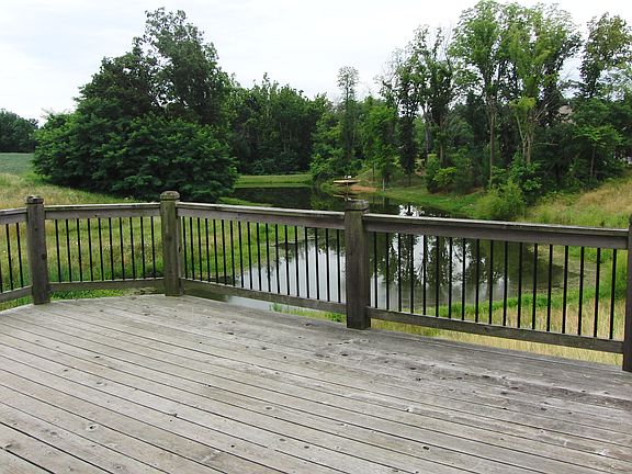 4th image of 3900 Shale Dr