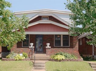 6104 Newport Ave, Saint Louis, MO 63116