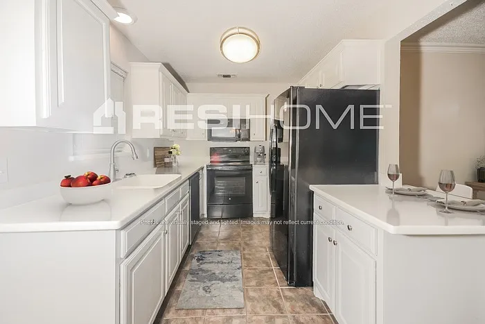 1008 N 4th St — Photo 3