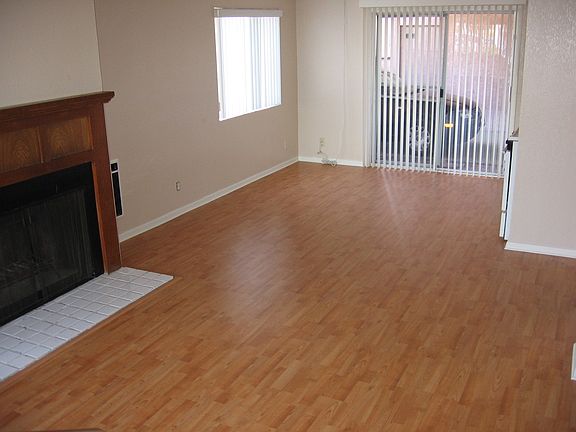 3rd image of 134-136 Ximeno Ave #136A