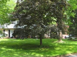 54 Iroquois St, Emmaus, PA 18049