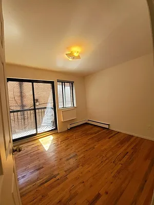 Rented by Bahar Management | media 26