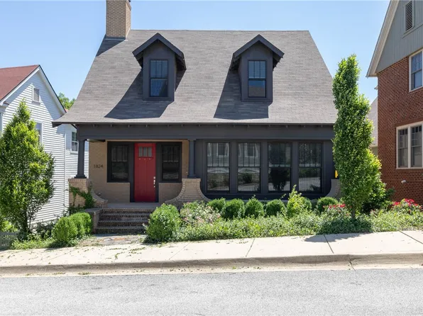 1824 N Clifton Ave, Fayetteville, AR 72701