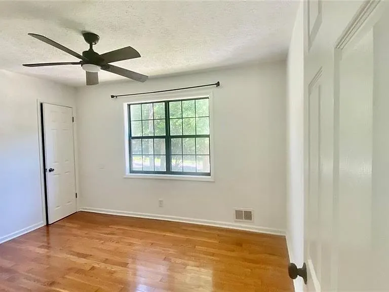 1807 Merry Oak Rd SW — Photo 10