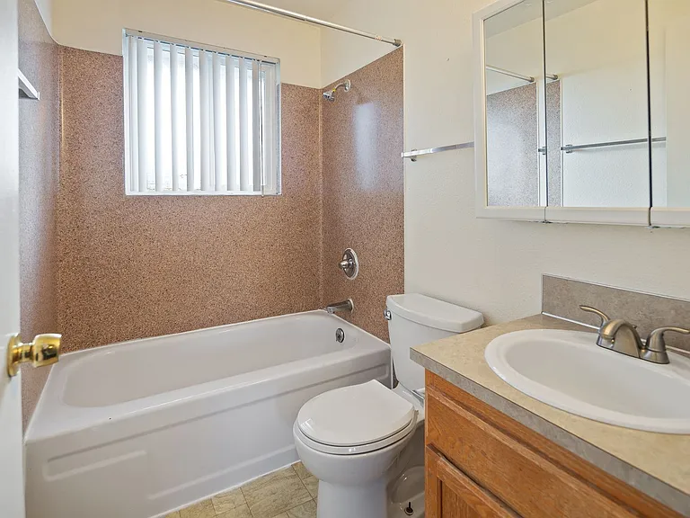 Cedar Mill Apartments — Photo 13