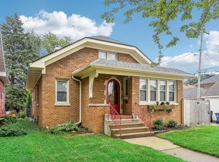1341 W Lawn Ave, Racine, WI 53405