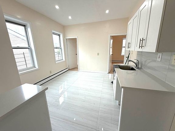 2nd image of 106-25 160th St #3Q