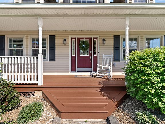 3rd image of 230 Royal Dr