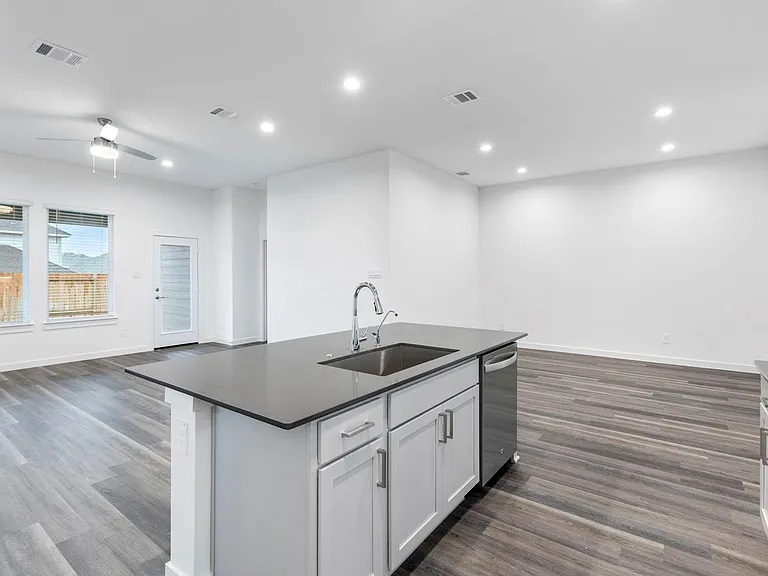 1589 Oakdale Crest Rd — Photo 13